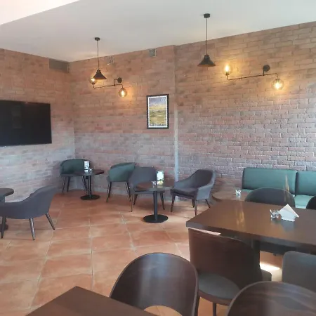 里萨波兰纳高尔夫球酒店 酒店